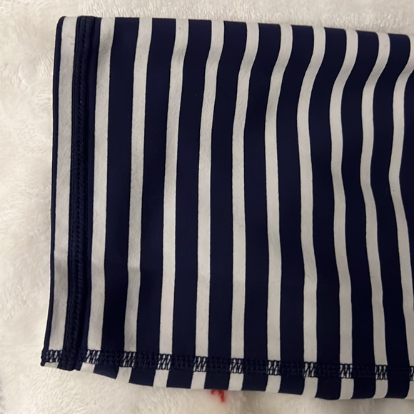 Athleta Capri Leggings, Size M - Picture 8 of 8